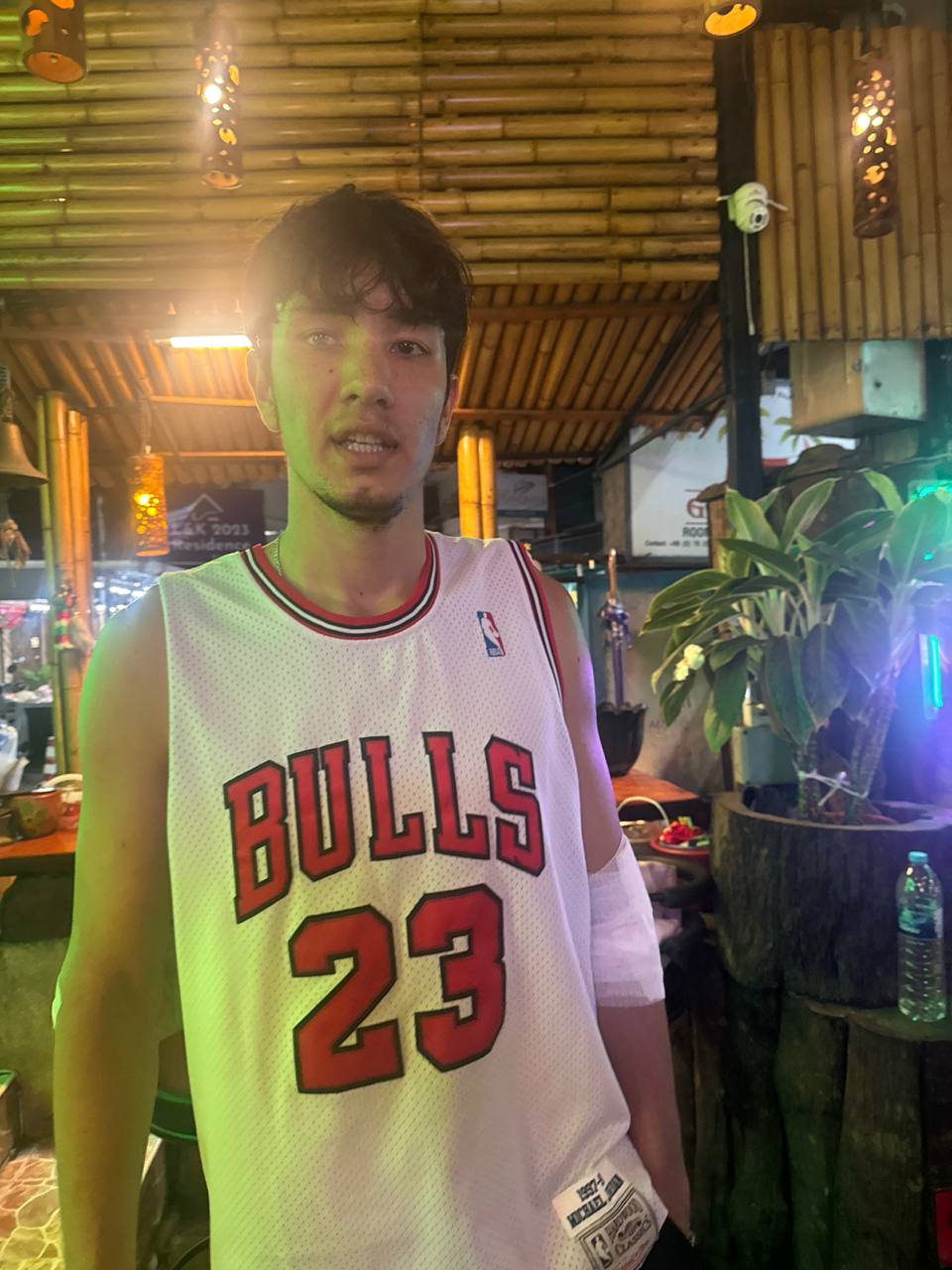 oeloek deploy - a guy met on the street